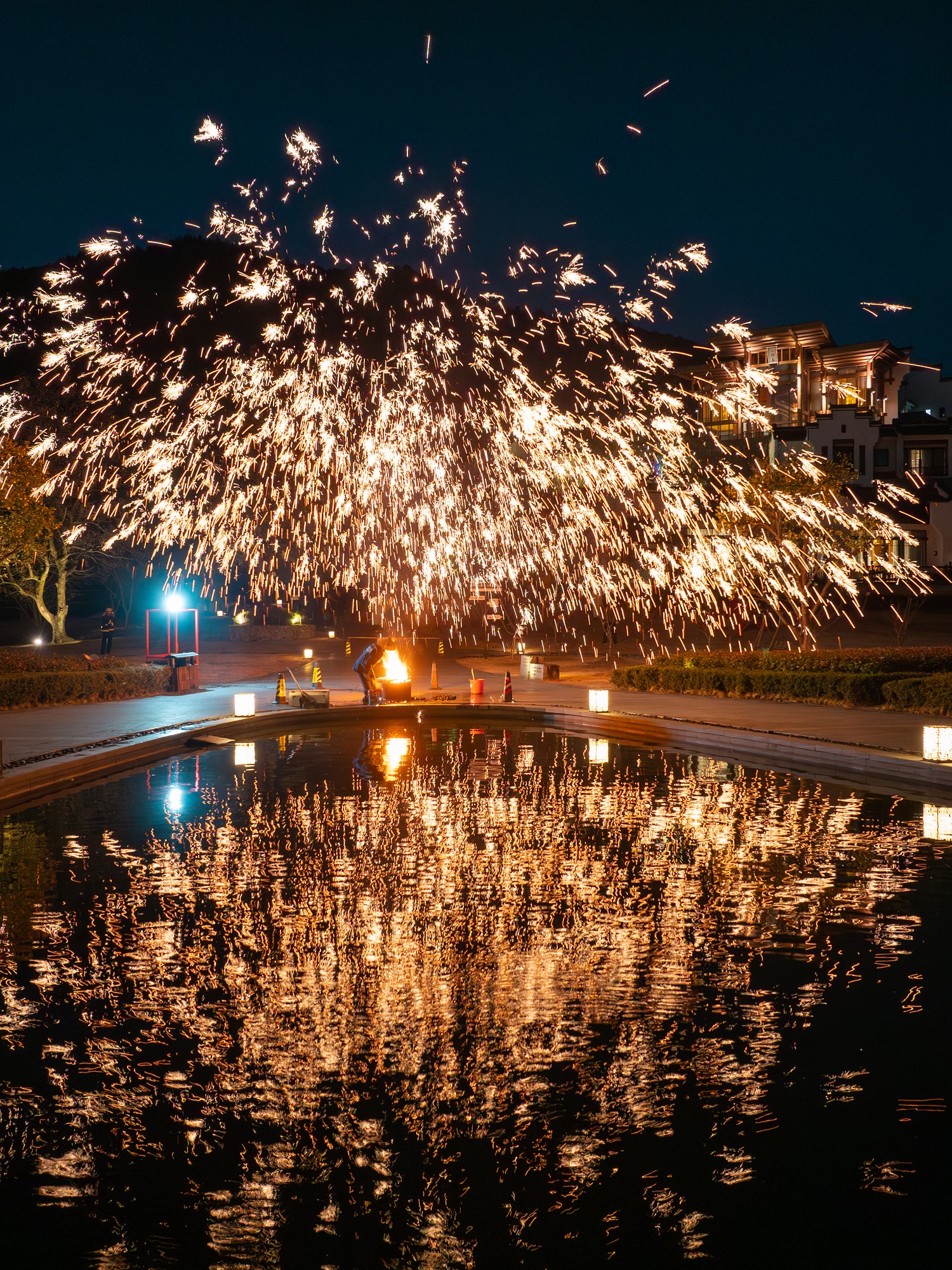 Banyan Tree Huanshan